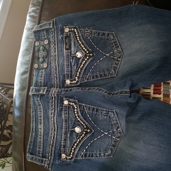 Miss Me Medium Wash Mid Rise Signature Bootcut Jeans. - Picture 14 of 16